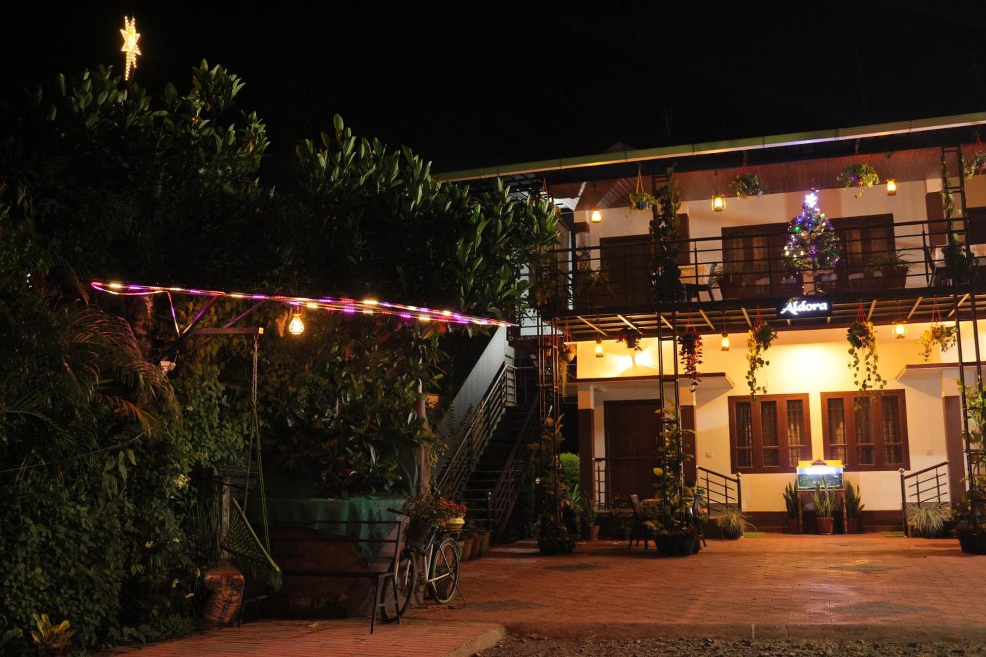 Aldora Holiday Homes Витири Екстериор снимка